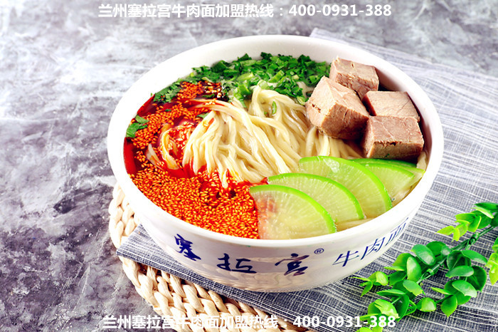 蘭州拉面加盟為啥能火遍**，讓眾人追捧是有原因的！