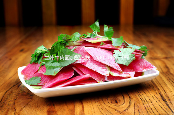 路過蘭州，不吃一碗塞拉宮牛肉面是人生的一大憾事！