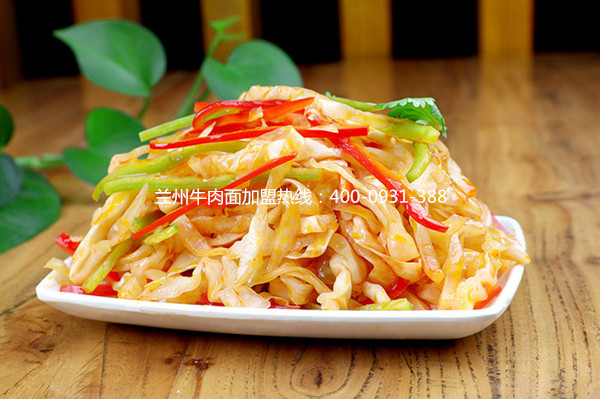 蘭州塞拉宮牛肉面嚴(yán)格把控細(xì)節(jié)，蘭州牛肉面加盟選擇塞拉宮