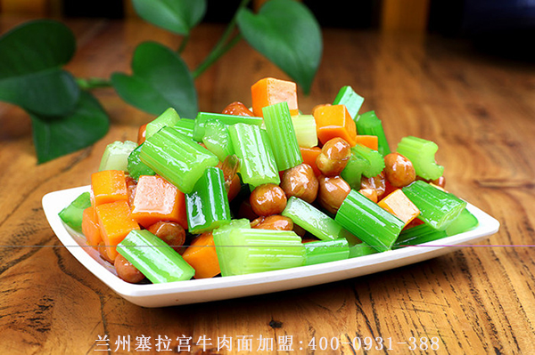 一碗從物質(zhì)到精神的蘭州牛肉面